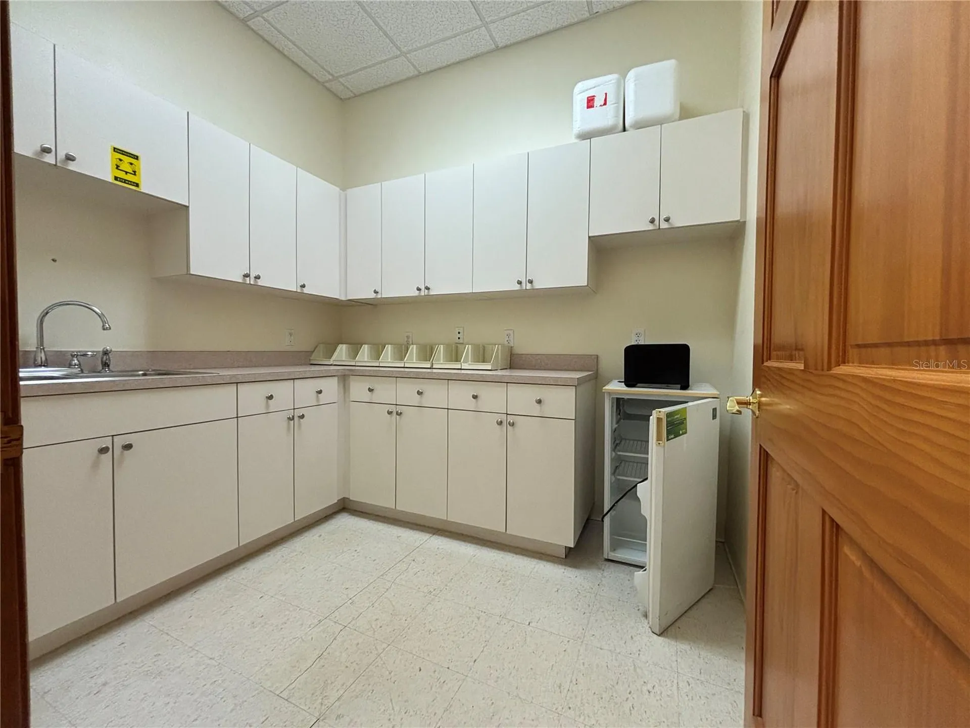 2855 Alt 19 Palm Harbor FL 34683