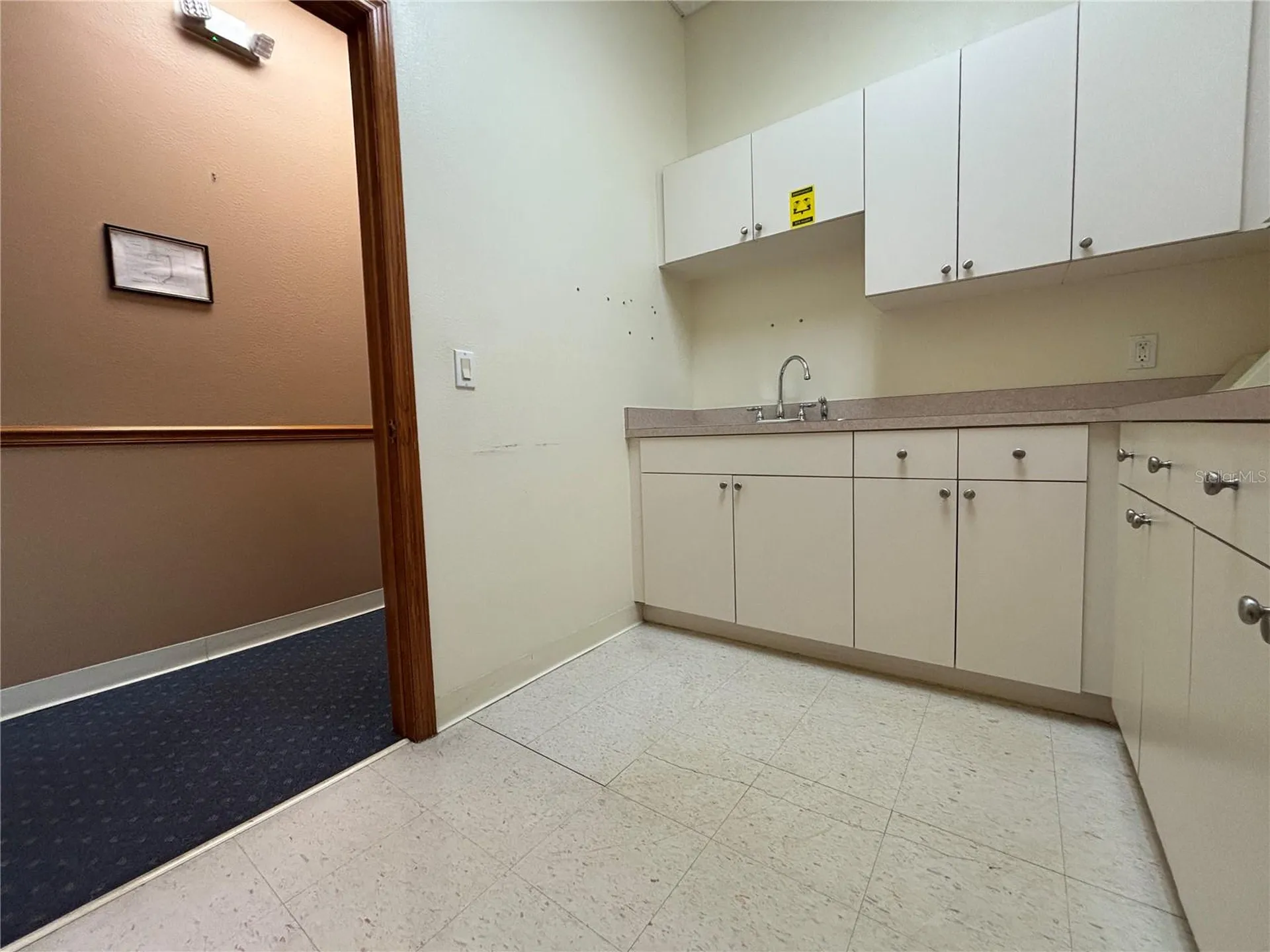 2855 Alt 19 Palm Harbor FL 34683