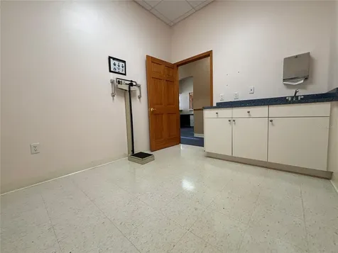 2855 Alt 19 Palm Harbor FL 34683