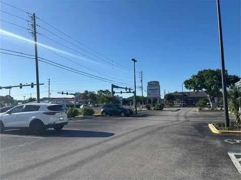 2855 Alt 19 Palm Harbor FL 34683