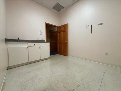 2855 Alt 19 Palm Harbor FL 34683