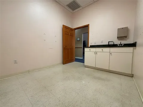 2855 Alt 19 Palm Harbor FL 34683