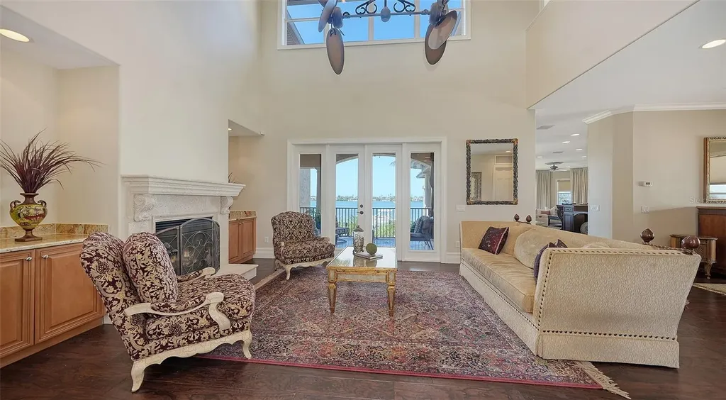 7342 Captain Kidd Avenue Sarasota FL 34231