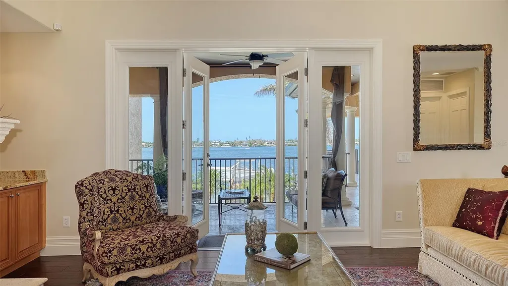 7342 Captain Kidd Avenue Sarasota FL 34231