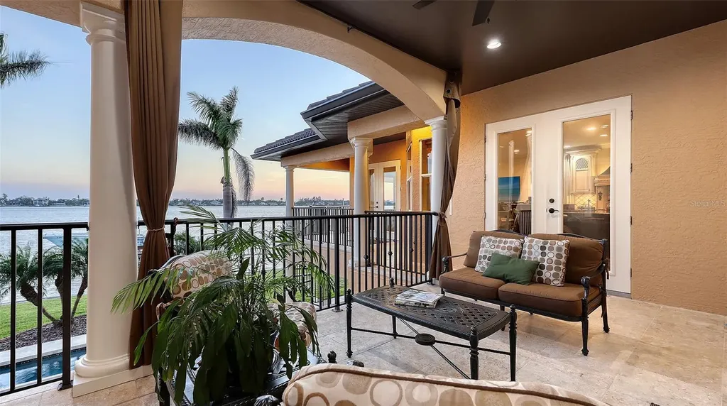 7342 Captain Kidd Avenue Sarasota FL 34231