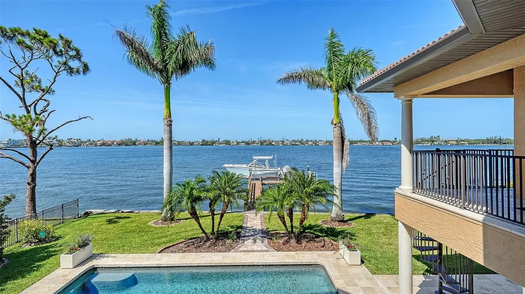 7342 Captain Kidd Avenue Sarasota FL 34231