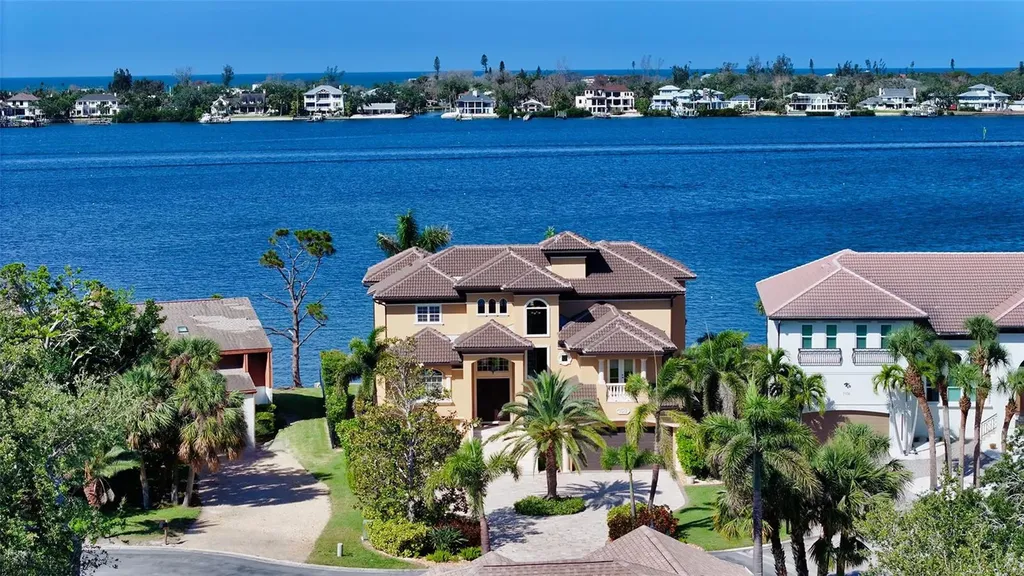 7342 Captain Kidd Avenue Sarasota FL 34231