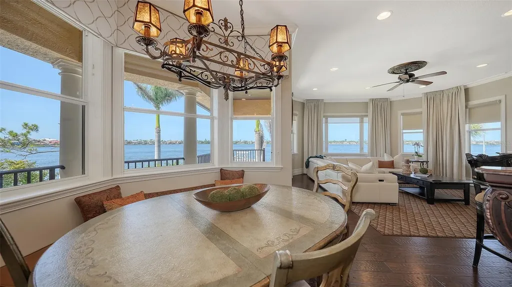 7342 Captain Kidd Avenue Sarasota FL 34231