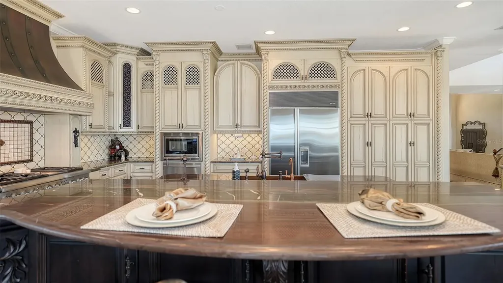 7342 Captain Kidd Avenue Sarasota FL 34231