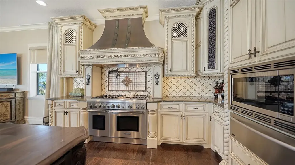 7342 Captain Kidd Avenue Sarasota FL 34231