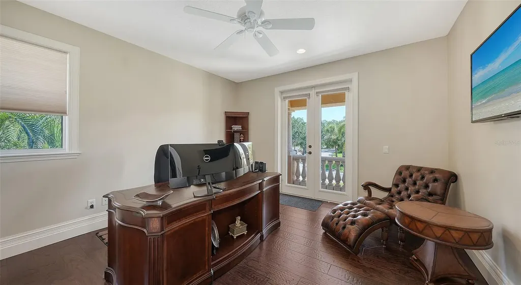 7342 Captain Kidd Avenue Sarasota FL 34231