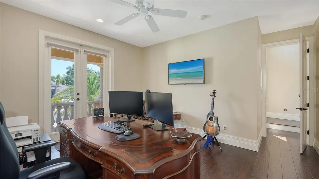 7342 Captain Kidd Avenue Sarasota FL 34231