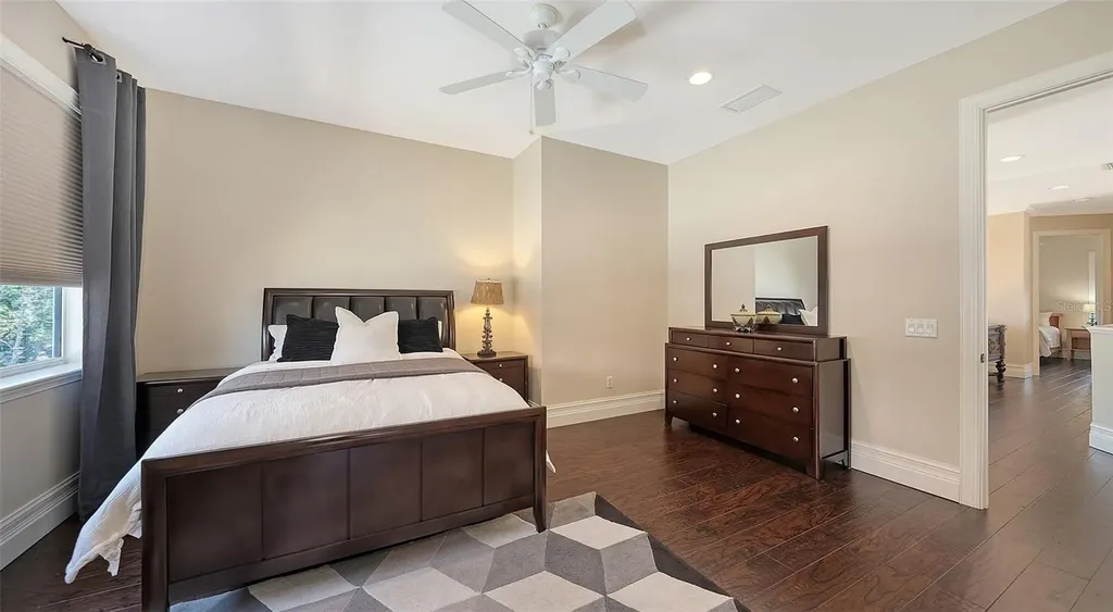 7342 Captain Kidd Avenue Sarasota FL 34231