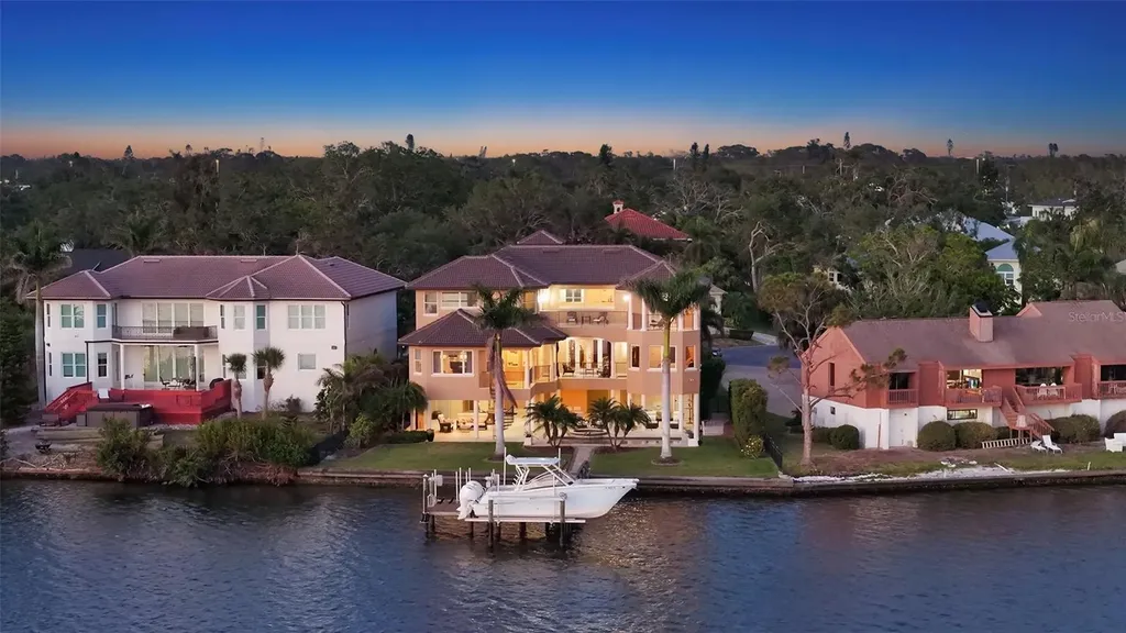 7342 Captain Kidd Avenue Sarasota FL 34231