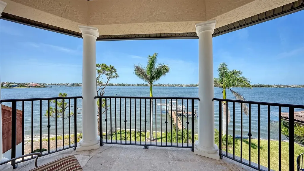 7342 Captain Kidd Avenue Sarasota FL 34231