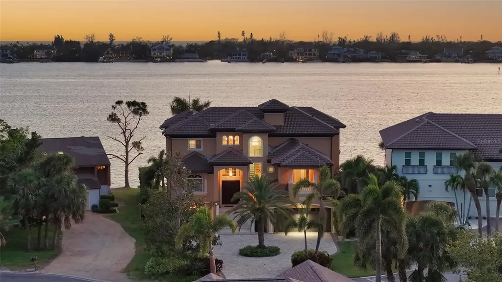 7342 Captain Kidd Avenue Sarasota FL 34231