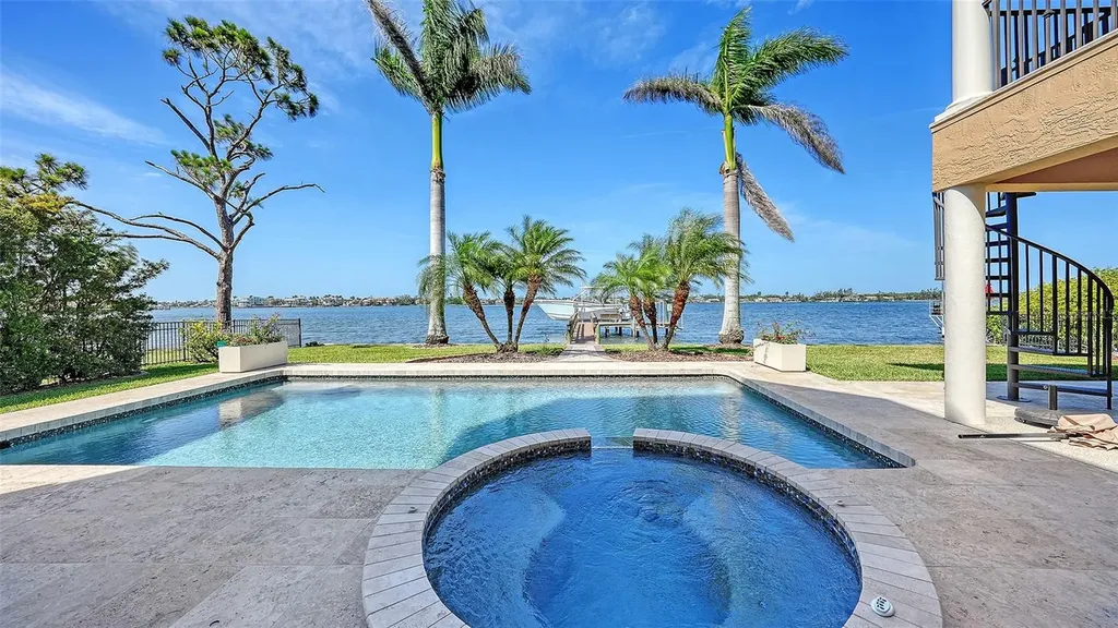 7342 Captain Kidd Avenue Sarasota FL 34231