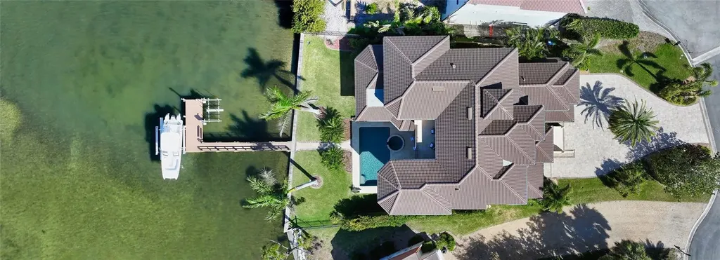 7342 Captain Kidd Avenue Sarasota FL 34231