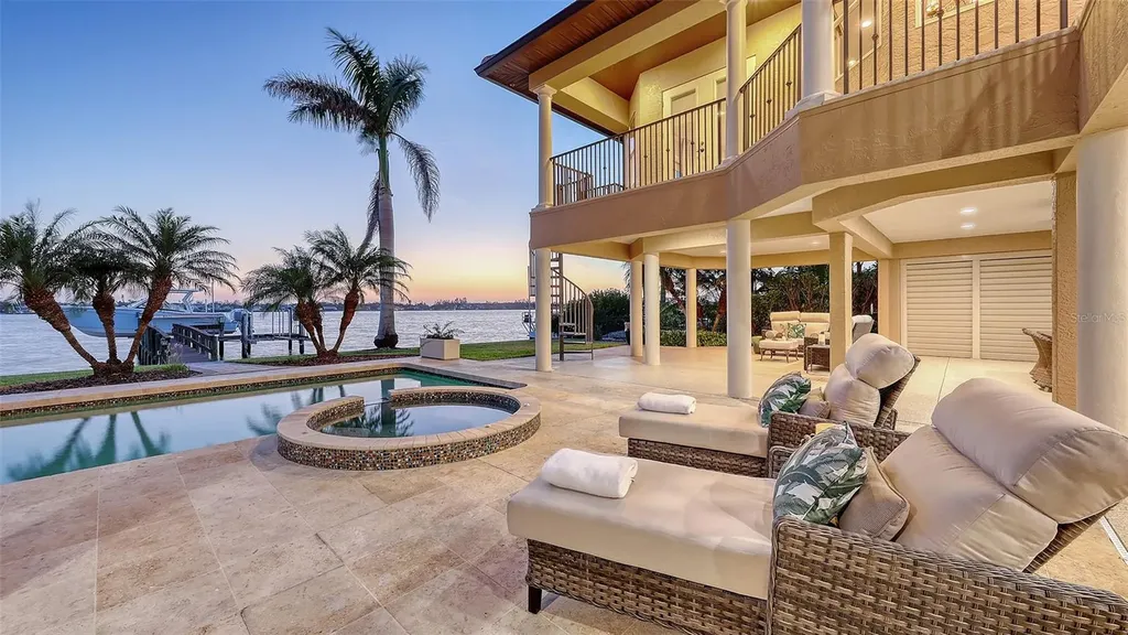7342 Captain Kidd Avenue Sarasota FL 34231