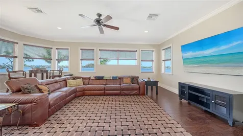 7342 Captain Kidd Avenue Sarasota FL 34231