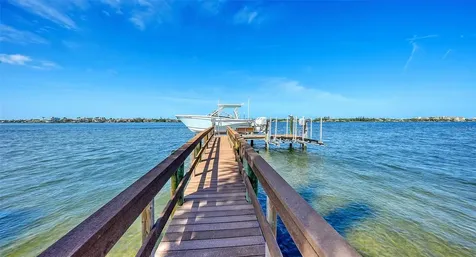 7342 Captain Kidd Avenue Sarasota FL 34231