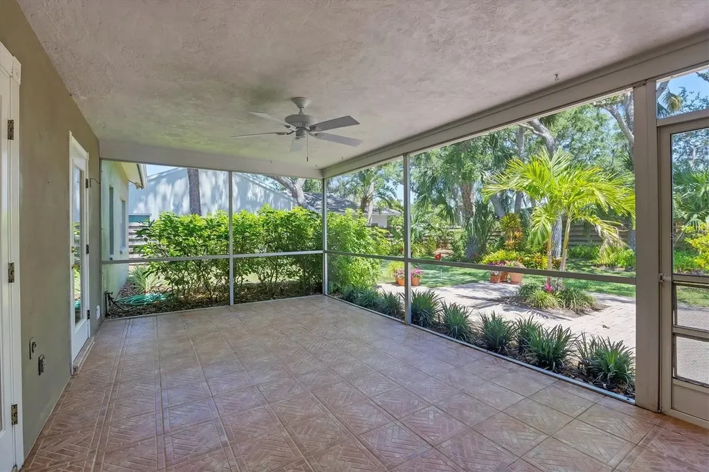 5504 Beneva Woods Circle Sarasota FL 34233