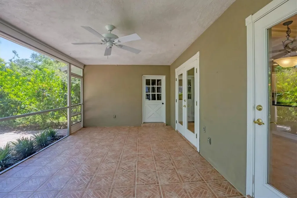 5504 Beneva Woods Circle Sarasota FL 34233