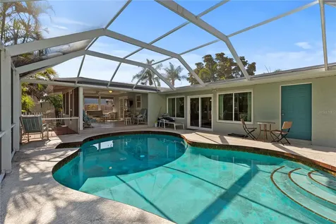 7860 Holiday Drive Sarasota FL 34231