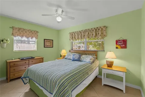 7860 Holiday Drive Sarasota FL 34231