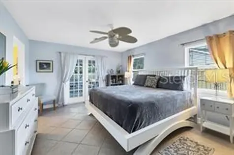 7860 Holiday Drive Sarasota FL 34231