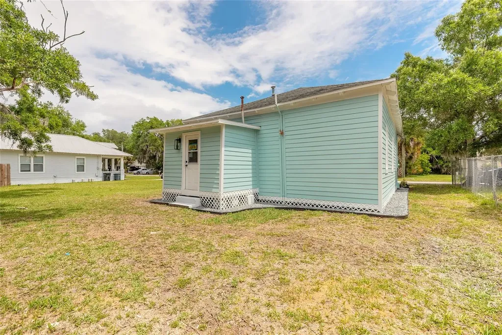 306 Sheldon Street New Smyrna Beach FL 32168