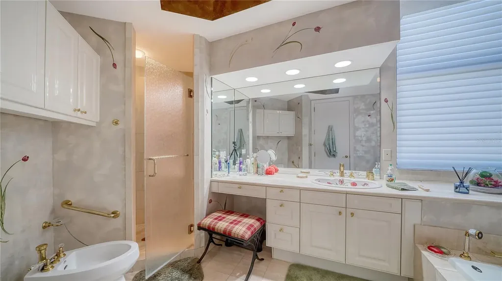 1241 Gulf Of Mexico Drive Longboat Key FL 34228