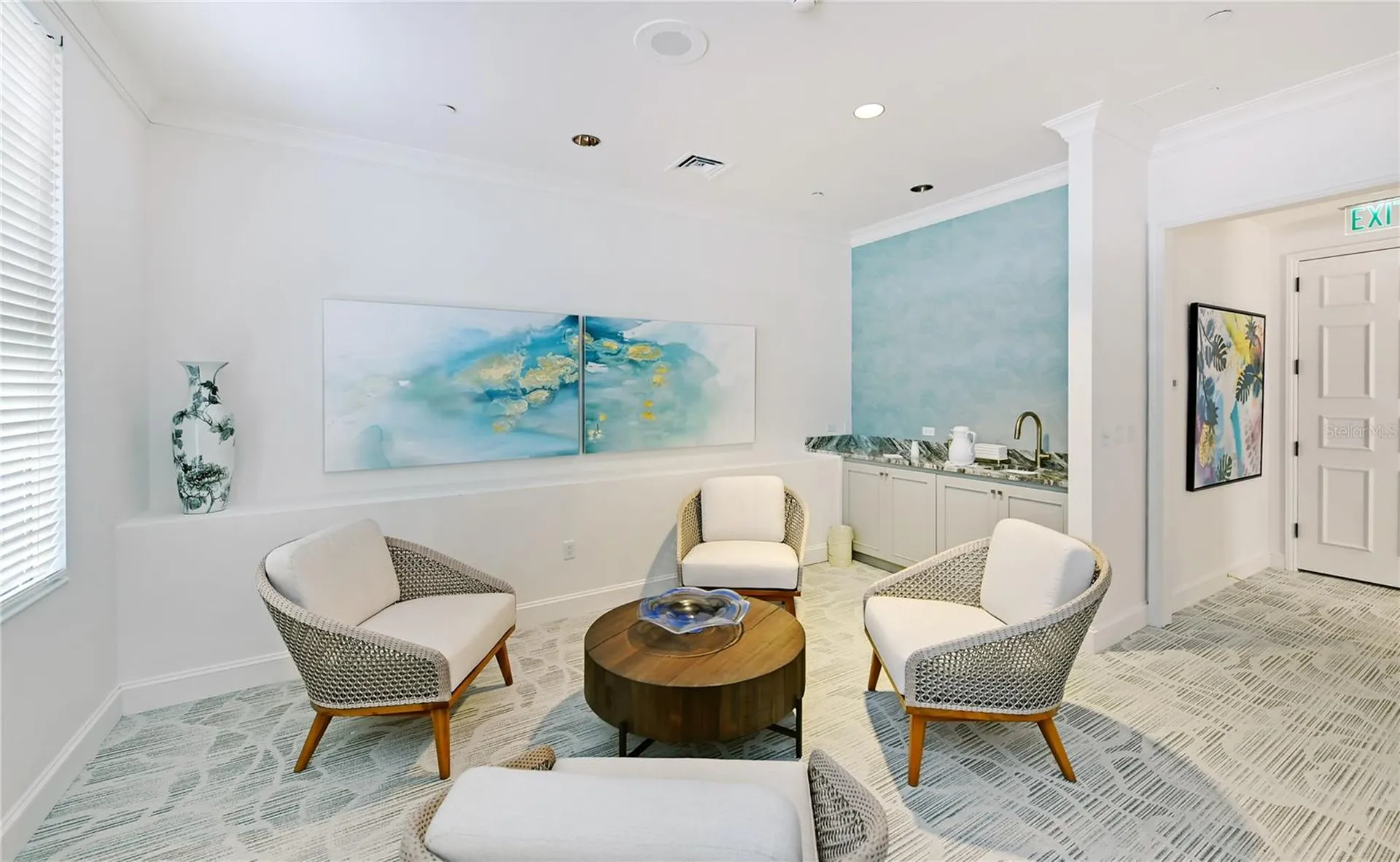 1241 Gulf Of Mexico Drive Longboat Key FL 34228