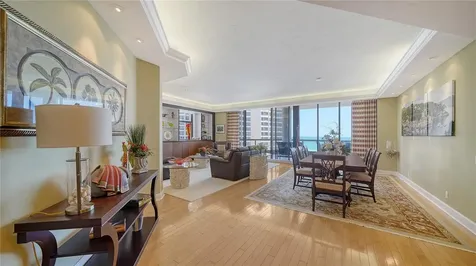 1241 Gulf Of Mexico Drive Longboat Key FL 34228