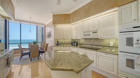 1241 Gulf Of Mexico Drive Longboat Key FL 34228