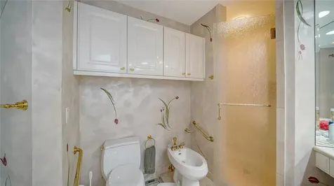 1241 Gulf Of Mexico Drive Longboat Key FL 34228