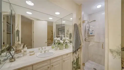 1241 Gulf Of Mexico Drive Longboat Key FL 34228