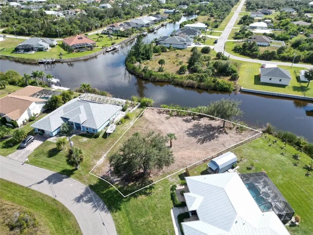 9588 Nastrand Circle Port Charlotte FL 33981
