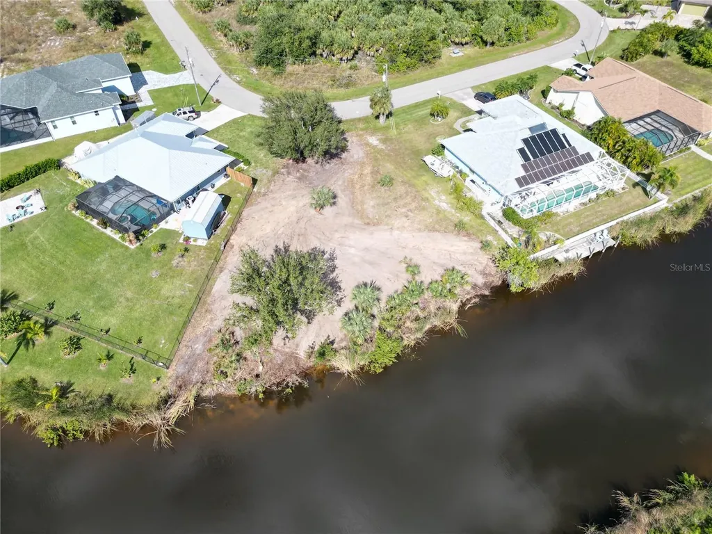 9588 Nastrand Circle Port Charlotte FL 33981