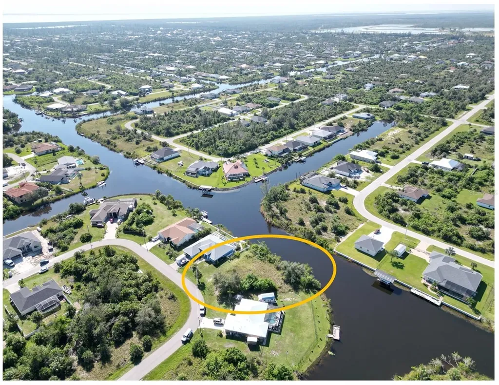 9588 Nastrand Circle Port Charlotte FL 33981