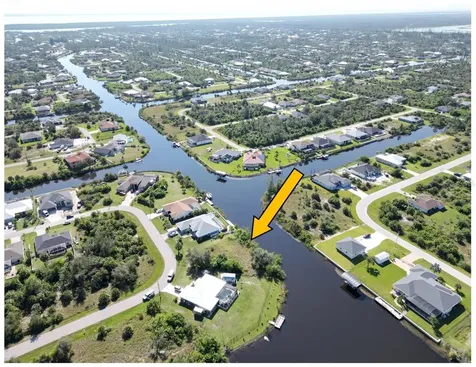 9588 Nastrand Circle Port Charlotte FL 33981