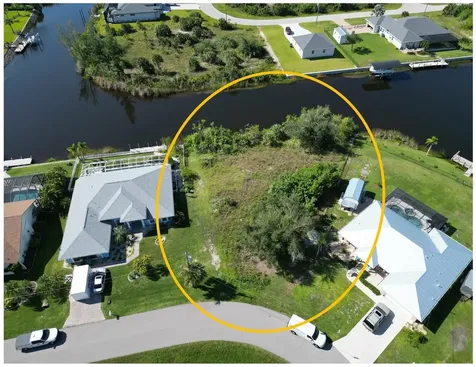 9588 Nastrand Circle Port Charlotte FL 33981