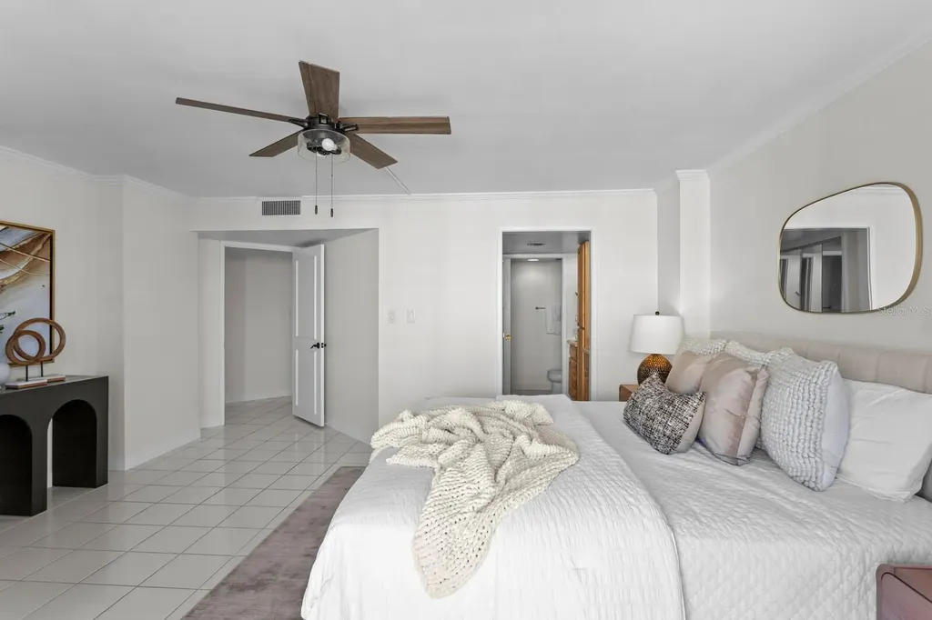 2413 Bayshore Boulevard Tampa FL 33629