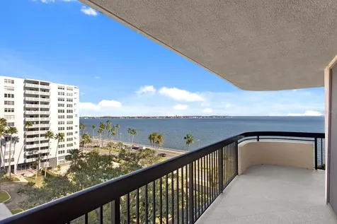 2413 Bayshore Boulevard Tampa FL 33629