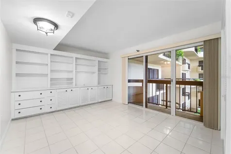 2413 Bayshore Boulevard Tampa FL 33629