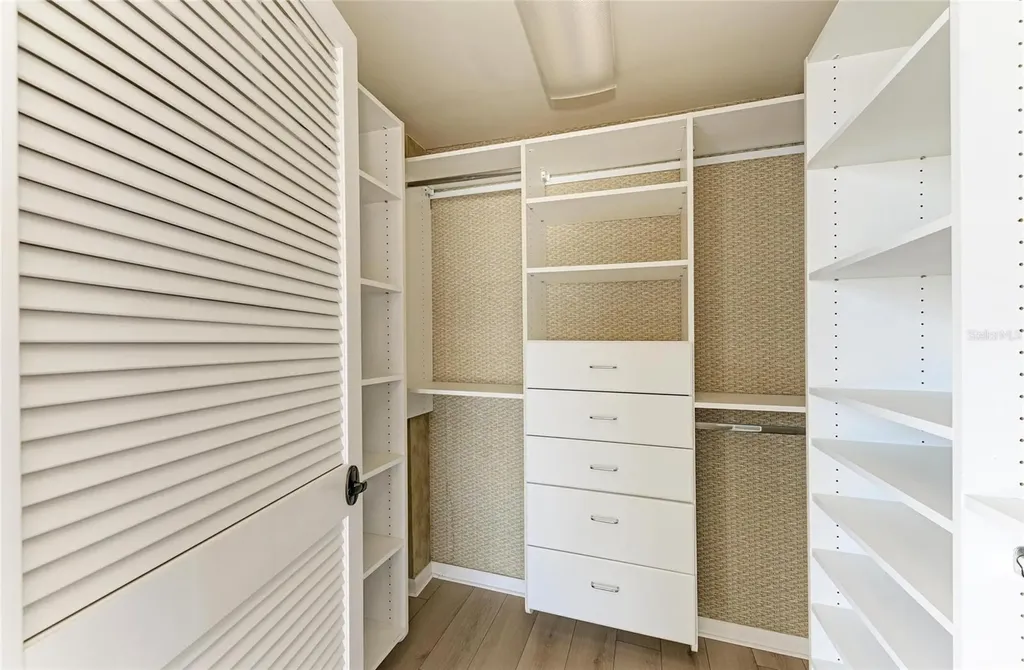 101 Benjamin Franklin Drive Sarasota FL 34236