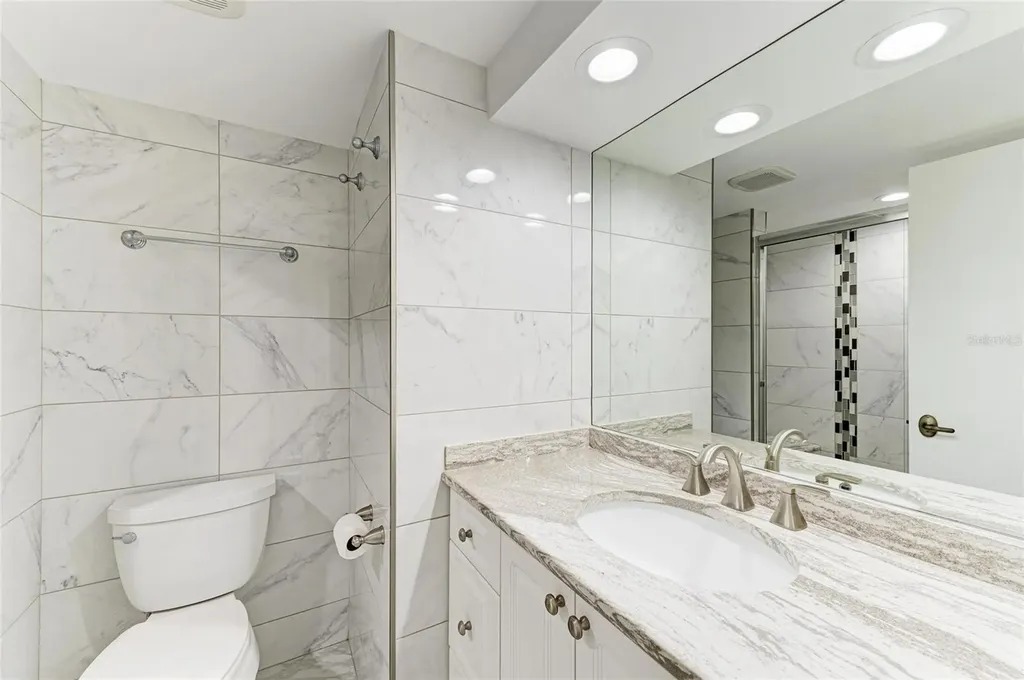 101 Benjamin Franklin Drive Sarasota FL 34236