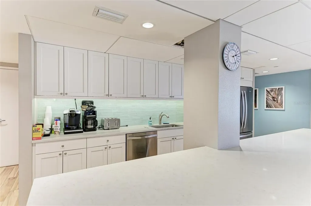 101 Benjamin Franklin Drive Sarasota FL 34236