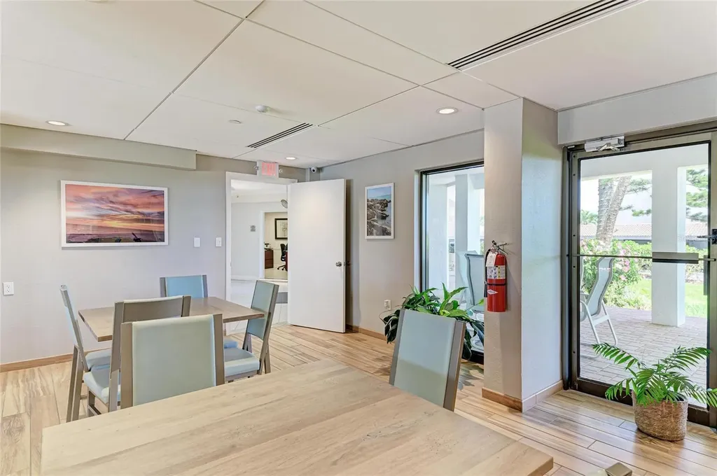 101 Benjamin Franklin Drive Sarasota FL 34236