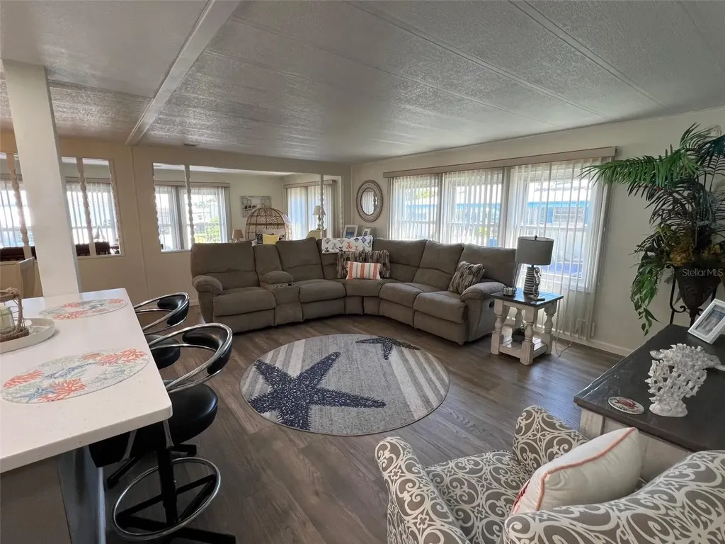 825 Coconut Palm Street Largo FL 33778